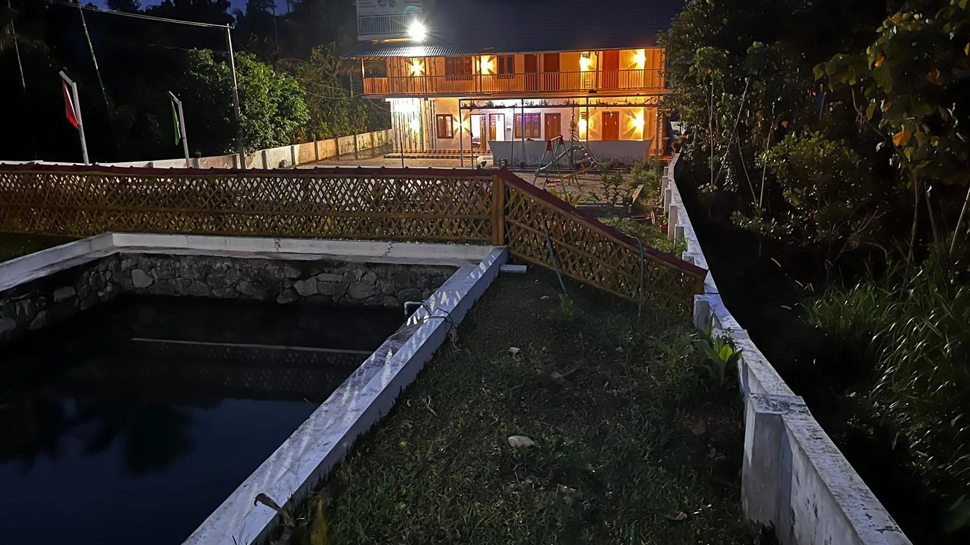 Manapurath Homestay Mamalakandam Lodge