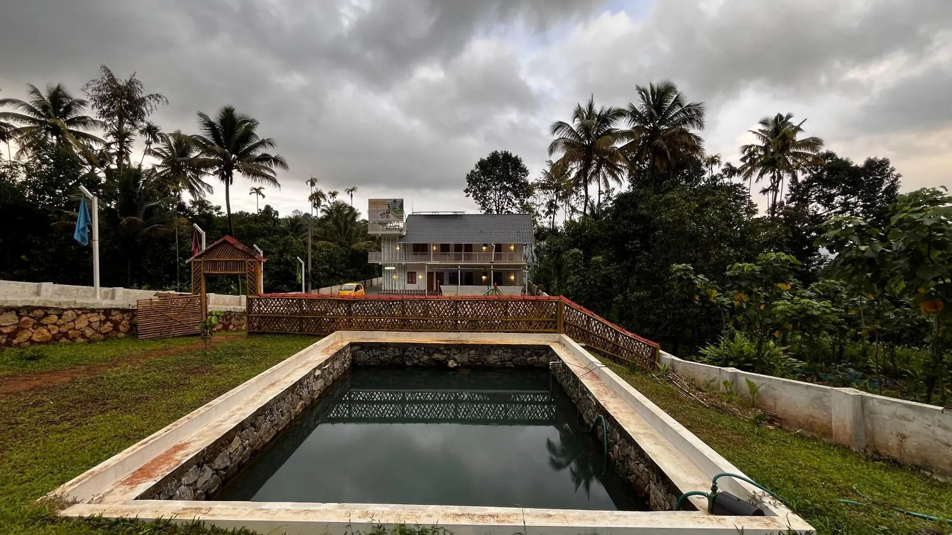 Manapurath Homestay Mamalakandam