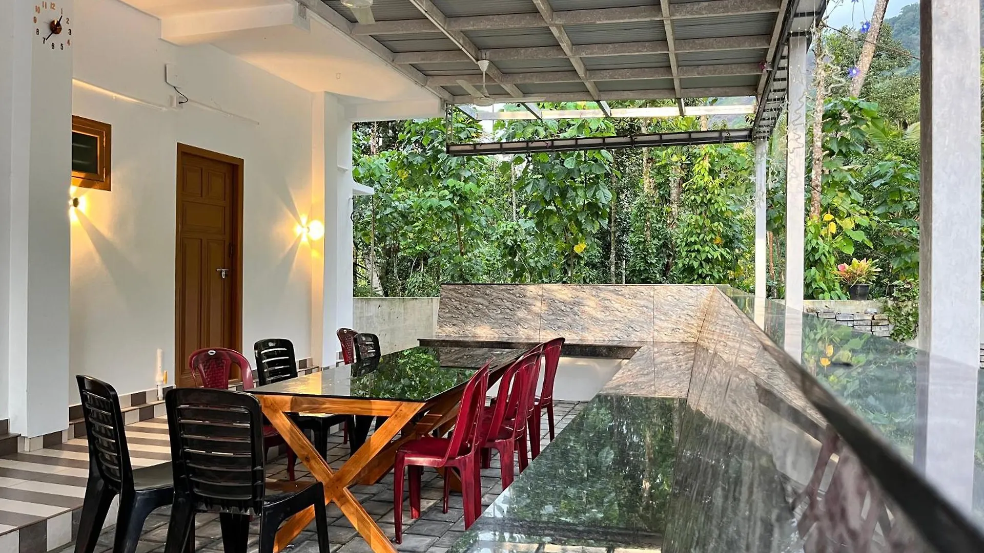 Manapurath Homestay Mamalakandam Lodge